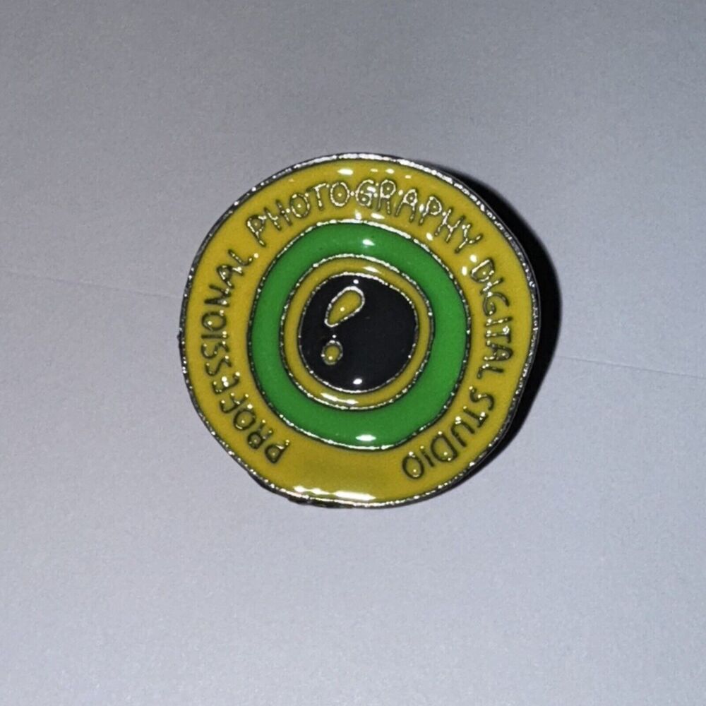 Professional Photography Digital Studio Pin Brooch